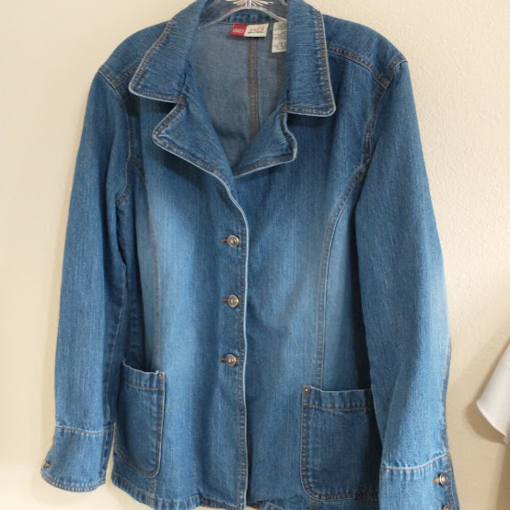 JEAN JACKET - Faded Glory Women's Jean Jacket 1972 Special Edition